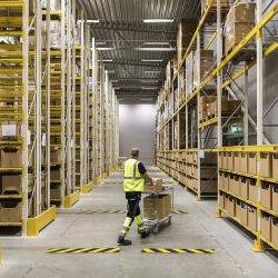 MOCNA TAŚMA BHP ANTYPOŚLIZGOWA SCHODOWA ŻÓŁTO-CZARNA OSTRZEGAWCZA 50mm/20m