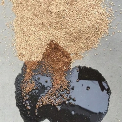 SORBENT SYPKI NATURALNY 40L NA OLEJE FARBY SMARY