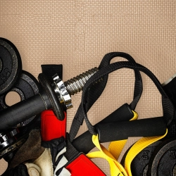 OCHRONNA MATA PODŁOGA GUMOWA PUZZLE NA SIŁOWNIĘ POD SPRZĘT 4 SZT 60x60