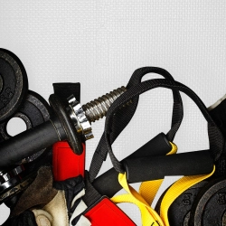 OCHRONNA MATA PODŁOGA GUMOWA PUZZLE NA SIŁOWNIĘ POD SPRZĘT 4 SZT 60x60