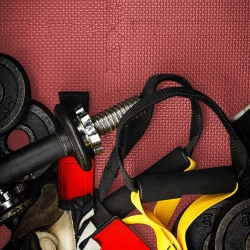 OCHRONNA MATA PODŁOGA GUMOWA PUZZLE NA SIŁOWNIĘ POD SPRZĘT 4 SZT 60x60